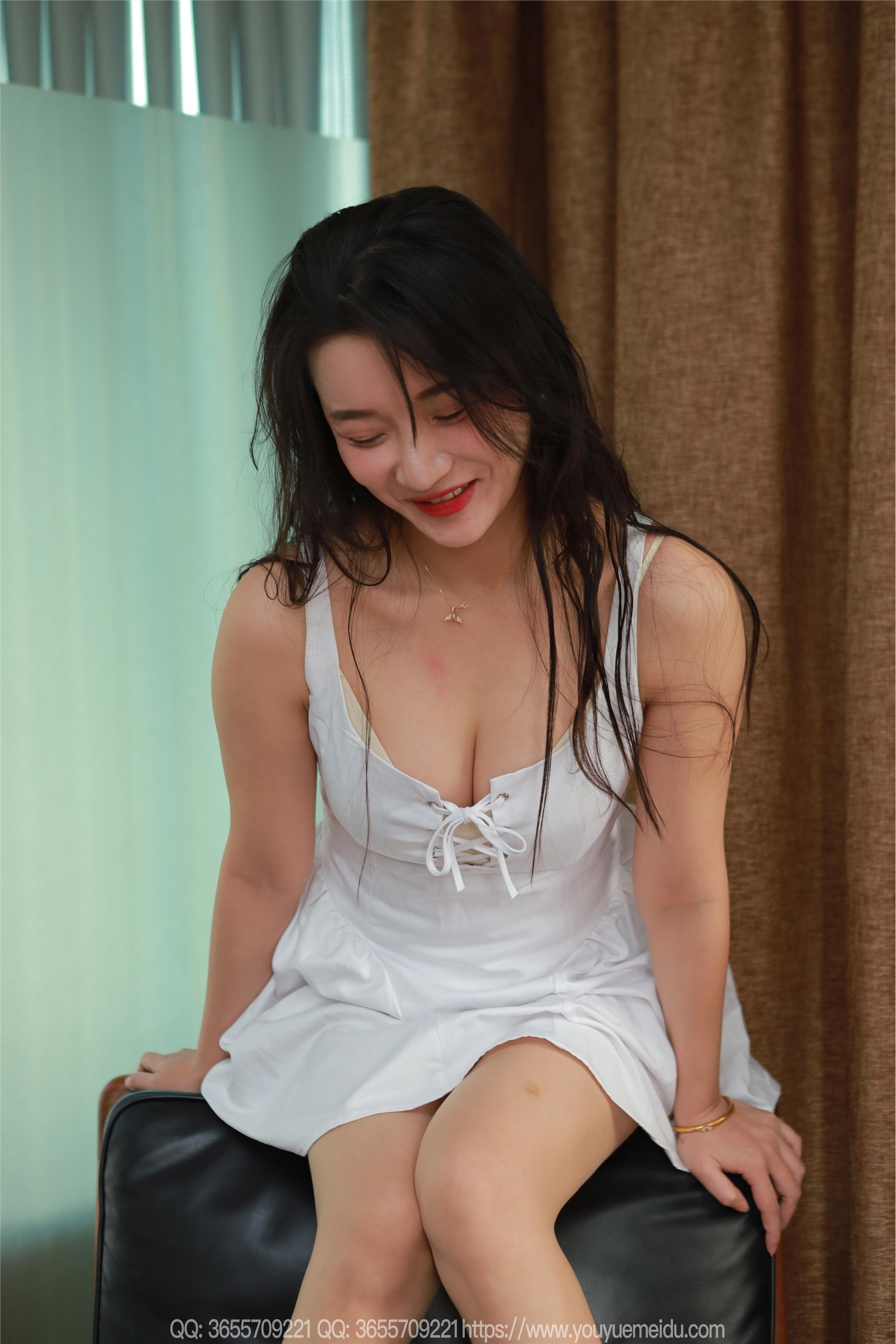 IESS异思趣向  2025.03.12 丝享家 1999 秋秋《低胸白裙（上）》